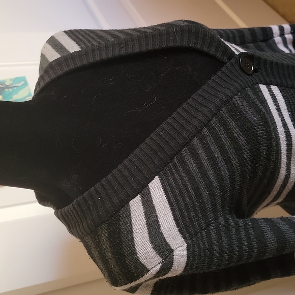 Black & Grey Striped Daytrip Cardigan - Picture 2 of 8